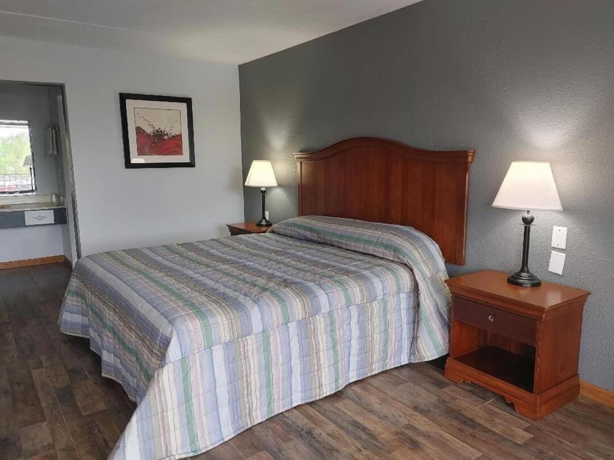 Paris Inn And Suites Экстерьер фото