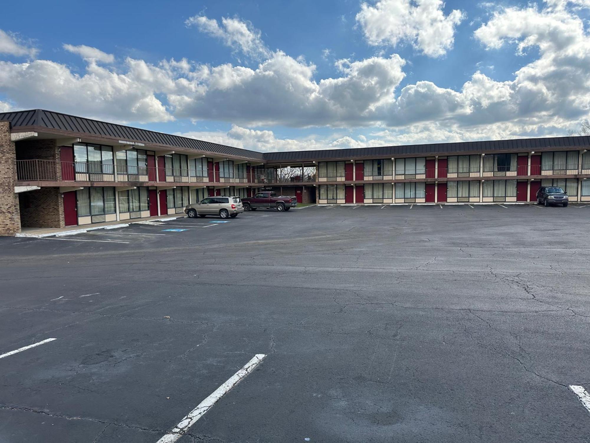 Paris Inn And Suites Экстерьер фото