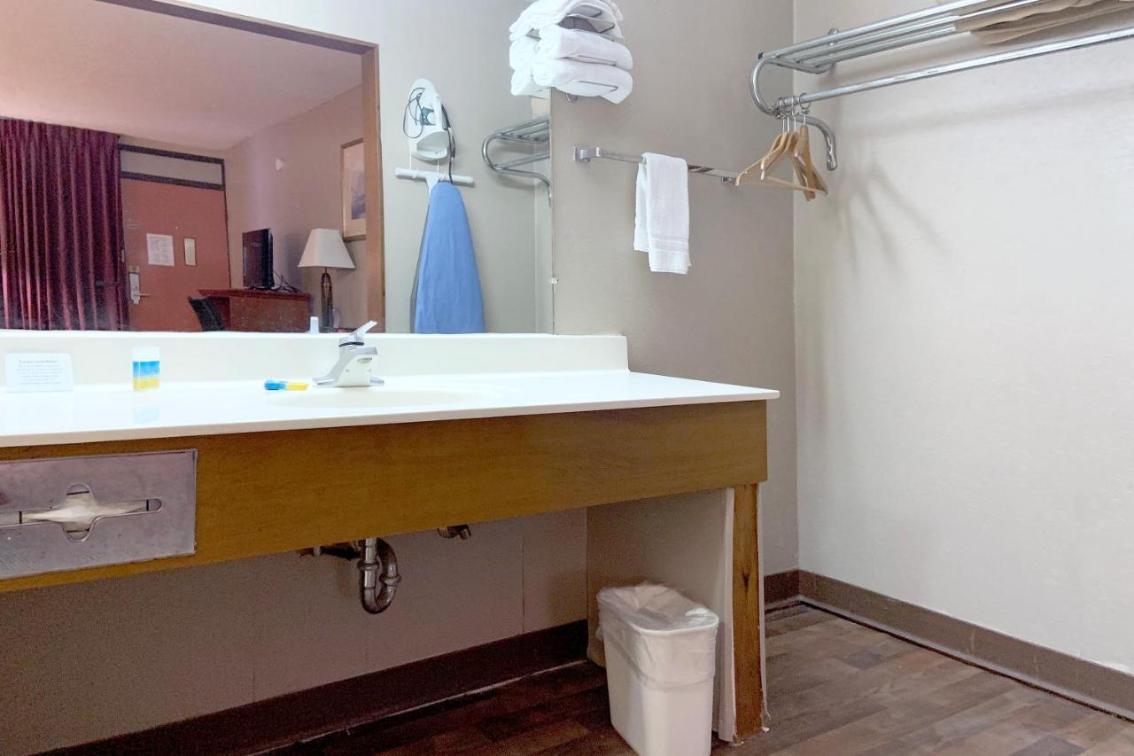 Paris Inn And Suites Экстерьер фото